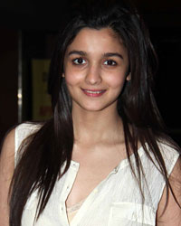 Alia Bhatt at Alia Bhatt and Imtiaz Ali Promote Highway