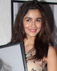 Alia Bhatt at Dabboo Ratnani 2016 Calendar Launch