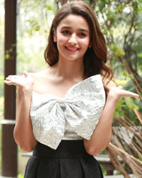 Alia Bhatt at Kapoor and Sons Press Meet