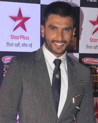 Ranveer Singh at Star Screen Awards 2015