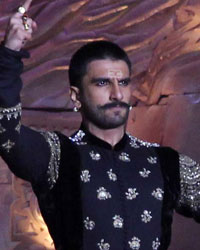 Ranveer Singh at Stardust Awards 2015