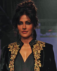 Chitrangada Singh at Tarun Tahiliani Show at LFW 2015