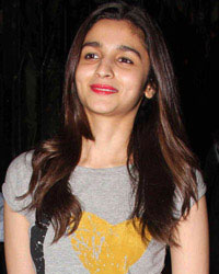 Alia Bhatt at Amisha and Alia Snapped at Nido