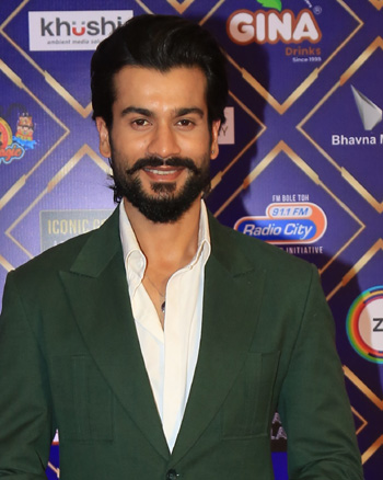 Sunny Kaushal at Iconic Gold Awards 2025