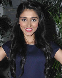 Pernia Qureshi at Special Screening of Jaanisar