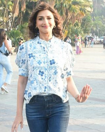 Sonali Bendre at World Cancer Day Event 2025