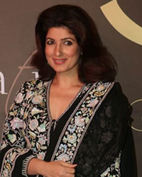 Twinkle Khanna at Abu Jani and Sandeep Khosla Fashion Show