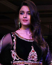 Alia Bhatt at Khwaab Bridal Couture 2013