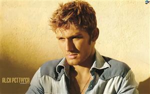 Alex Pettyfer