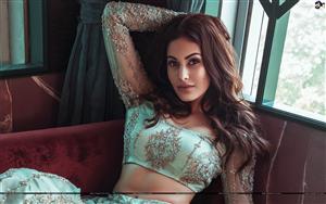 Amyra Dastur