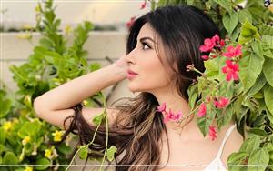 Mouni Roy