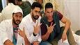 Who photobombed Akshay Kumar, Abhishek Bachchan and Riteish Deshmukh in bathtub?