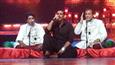 Akki joins Sabri Brothers for an impromptu performance 