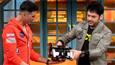 Kapil Sharma gifts a cash counting machine to Akshay Kumar!