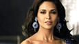 No cleavage for Esha Gupta, thank you