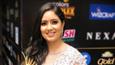 Harshdeep Kaur bags Best Female Playback Singer Award at IIFA 2019!