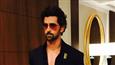 Hrithik Roshan keeps it hot and classic even on a travel