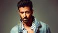 Super 30 actor, Hrithik Roshan wishes devotees across India 'Happy Chhath Puja'!