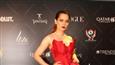 Kangana exudes elegance in fiery red strapless gown!