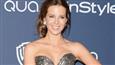 Kate Beckinsale suffers wardrobe malfunction on way to Golden Globes