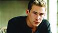 Lee Ryan apologises for naked rampage