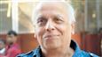 Mahesh Bhatt ropes in Ghulam Ali for 'Milne Do'