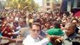 First Look: Salman Bhai gets mobbed