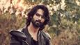 Shahid Kapoor once again shares a glimpse from the sets of 'Jersey'!