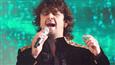 Sonu Nigam performs with a heavily bandaged nose!