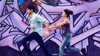 Why Sidharth and Jacqueline are on the run?