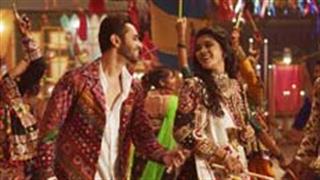 Khushi Shah and Dhruvin Shah drop the teaser of the highly anticipated song Aavi Navratri