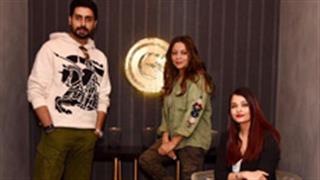 Aishwarya and Abhishek Bachchan ended 2017 with Gauri Khan!