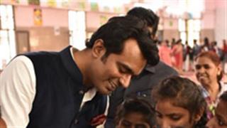 Administrator turned actor Abhishek Singh is being a good Samaritan; helps his Delhi Crime season 2 unit during lockdown