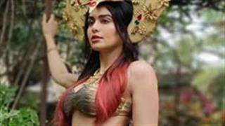 Adah Sharma takes an anarchistic approach to grandeur and glamour in an Avant guard avatar!