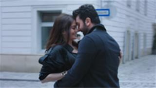 First time pairing of Aishwarya and Ranbir keeps you hooked