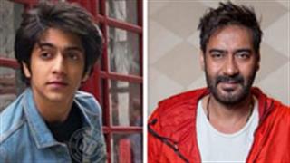अजय देवगन के साथ यशराज की सुपरहीरो फिल्म से डेब्यू करेगें अहान पांडे? 