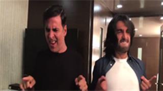This is how Akshay Kumar celebrated Toilet's success with Ranveer Singh!