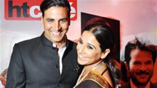 Akki, Vidya have a laugh!