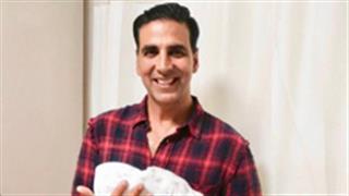 Akshay shares first picture of Asin-Rahul's 'little angel'