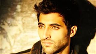Akshay Oberoi starts shoot for his next!