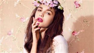 Who is calling Alia?
