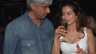 Vikram Bhatt afraid to mingle with anyone