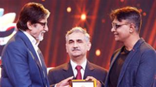 Amitabh Bachchan Unveils The Mumbai Police Calendar 