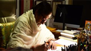 अमिताभ बच्चन को आ रही है पुराने दिनों की याद, शेयर की ये तस्वीर