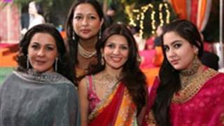 Jackie, Amrita to pair up after almost two decades