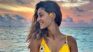 Ananya Panday plays chase and catches with sunsets in Maldives, shares dreamy images