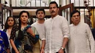 Vanraj leaves Kavya's home, Paritosh-Kinjal go missing!