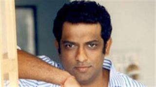 Anurag Basu in tears amid cancer patients