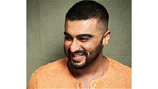 Arjun Kapoor finally takes off his cap!