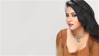 Bhopal actress Arshi Khan dating Pakistani cricketer Shahid Afridi?